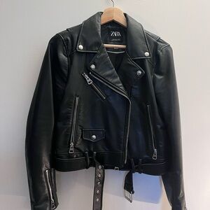 Zara Women's Sleek Black Biker Jacket